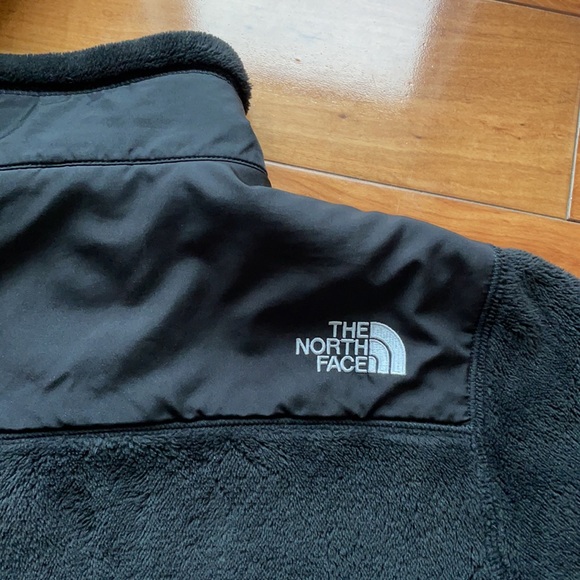The North Face Jacket - Picture 8 of 10